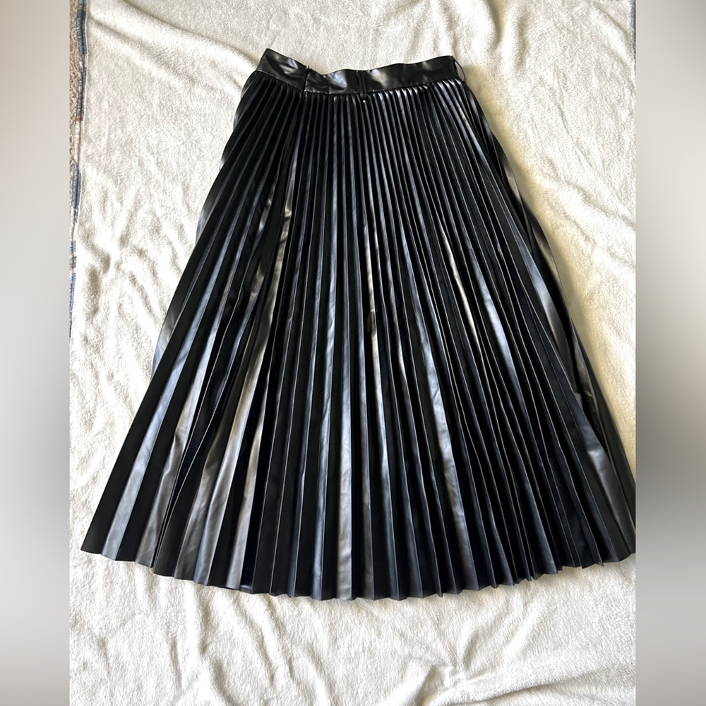 Black pleaded skirt full length not real leather size medium